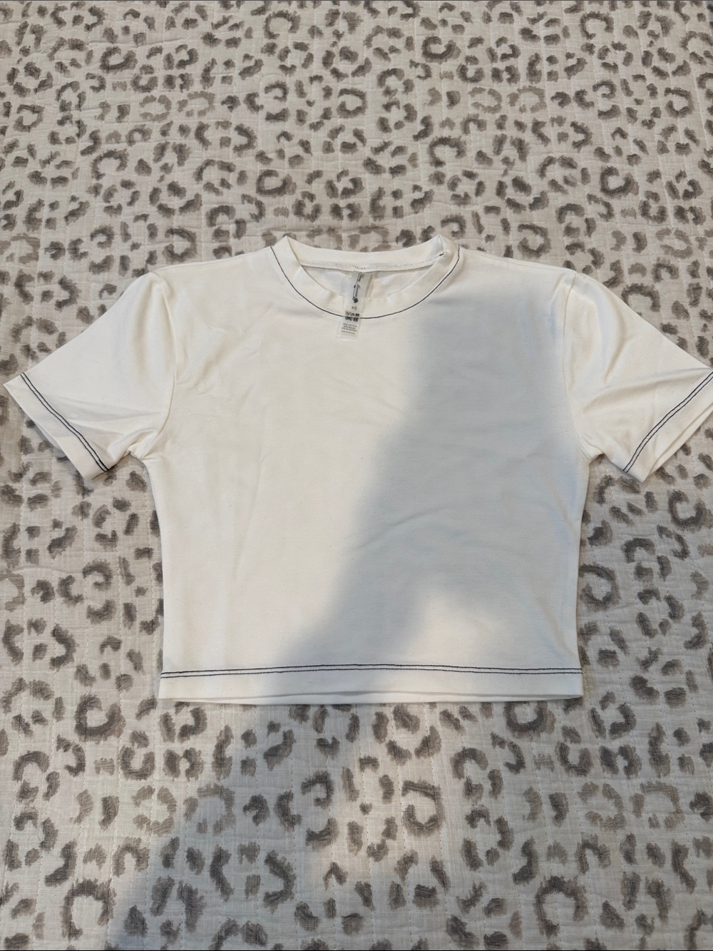 Heavy Manners Women’s White Contrast-Stitch Cropped Tee
